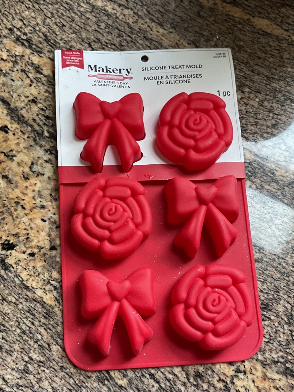 Makery Red Silicone Rose & Bow Treat Mold